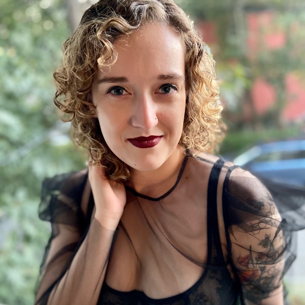 Meet your Posher, Emma
